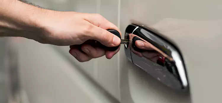 Why Choose Our Auto Locksmith Team in Medina, OH?